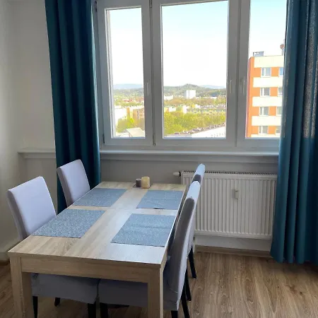 Z Widokiem Apartman *
